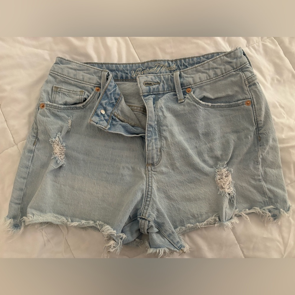 Universal Thread High Rise Short - Picture 4 of 5